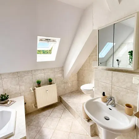 Livento Homes - Naehe Messe & Duesseldorf Meerbusch
