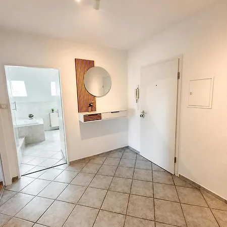 Livento Homes - Naehe Messe & Duesseldorf Apartment